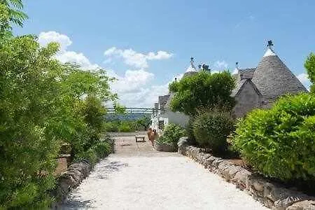 Trullo Tre Corbezzoli Villa *