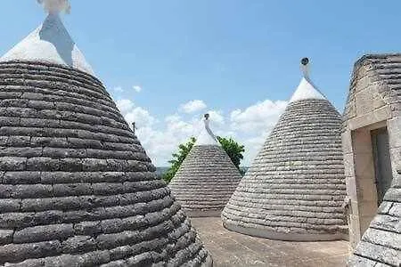 Trullo Tre Corbezzoli * Cisternino