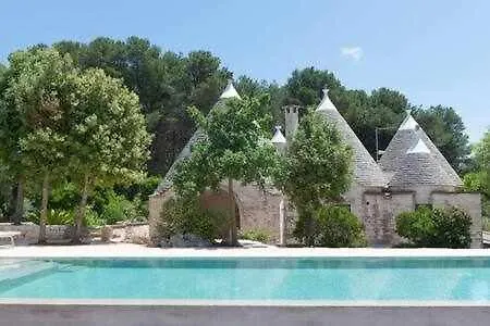 Trullo Tre Corbezzoli Villa