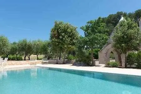 Trullo Tre Corbezzoli Villa *