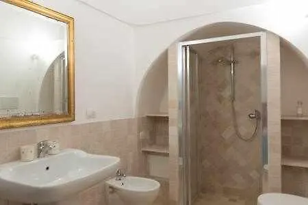 Trullo Tre Corbezzoli * Cisternino